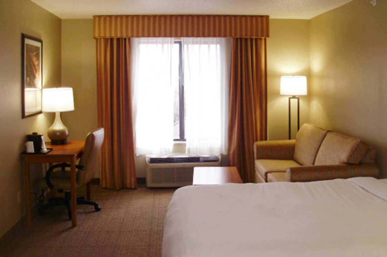 Comfort Inn & Suites Cooperstown - Milford Exterior photo