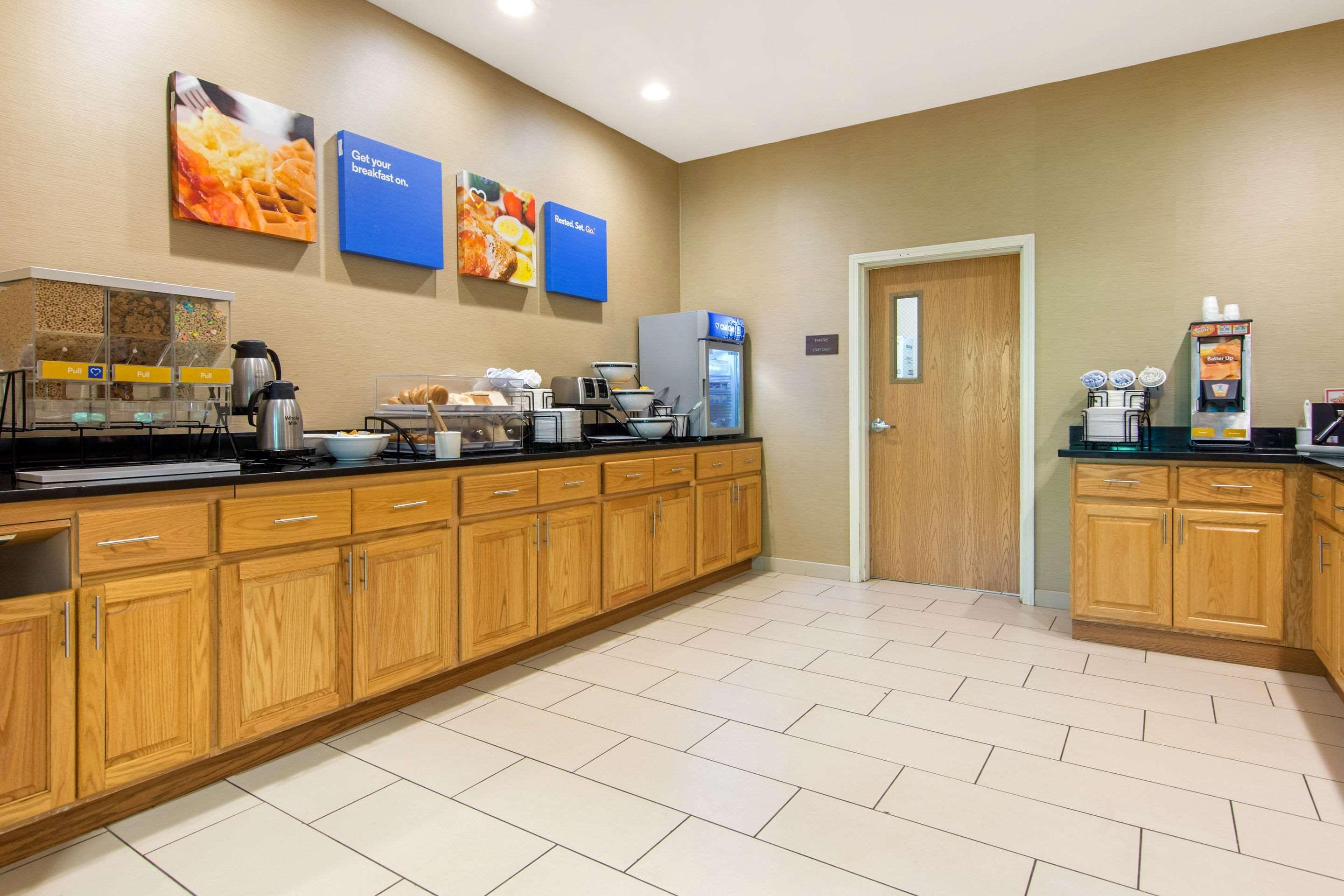 Comfort Inn & Suites Cooperstown - Milford Exterior photo