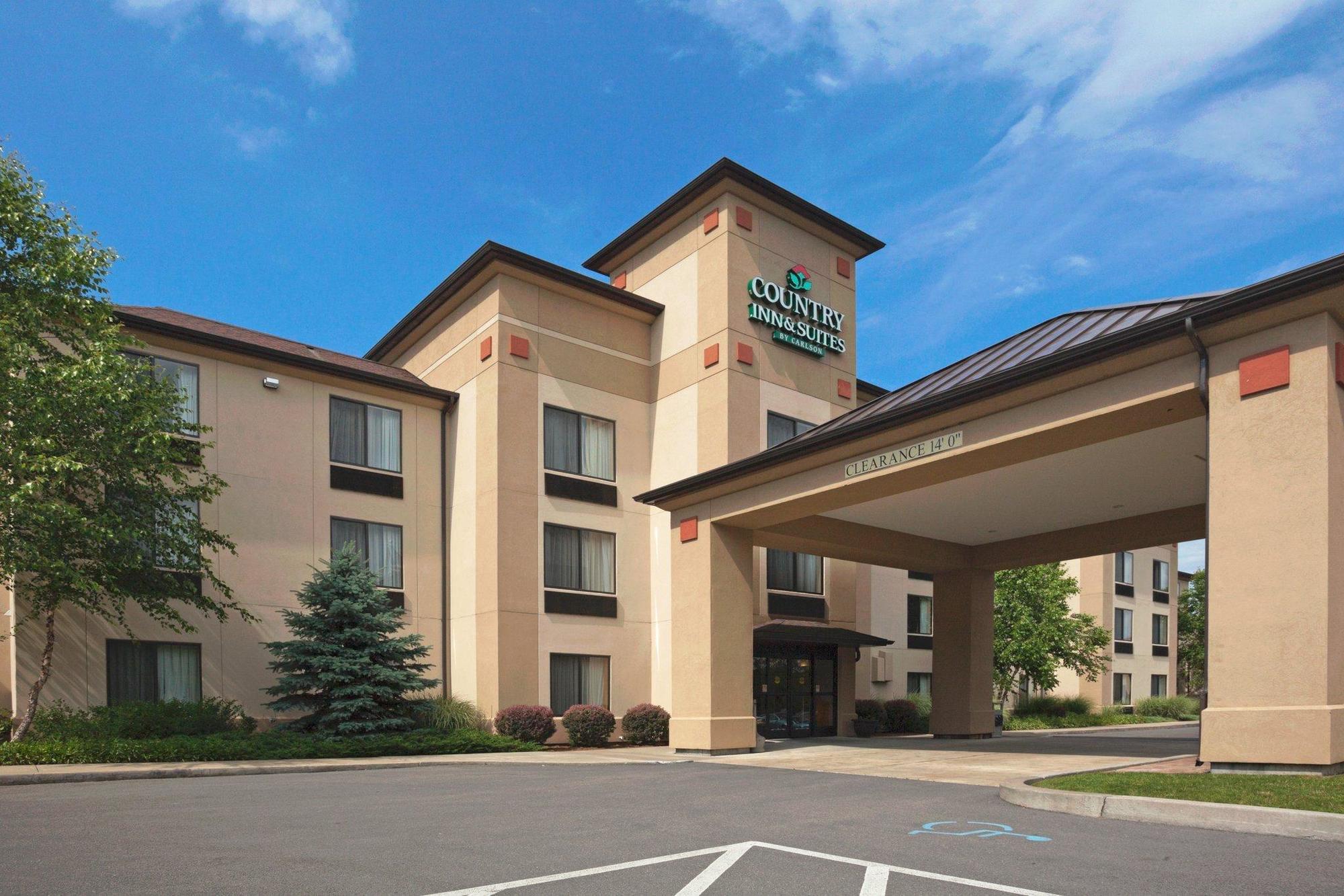 Comfort Inn & Suites Cooperstown - Milford Exterior photo